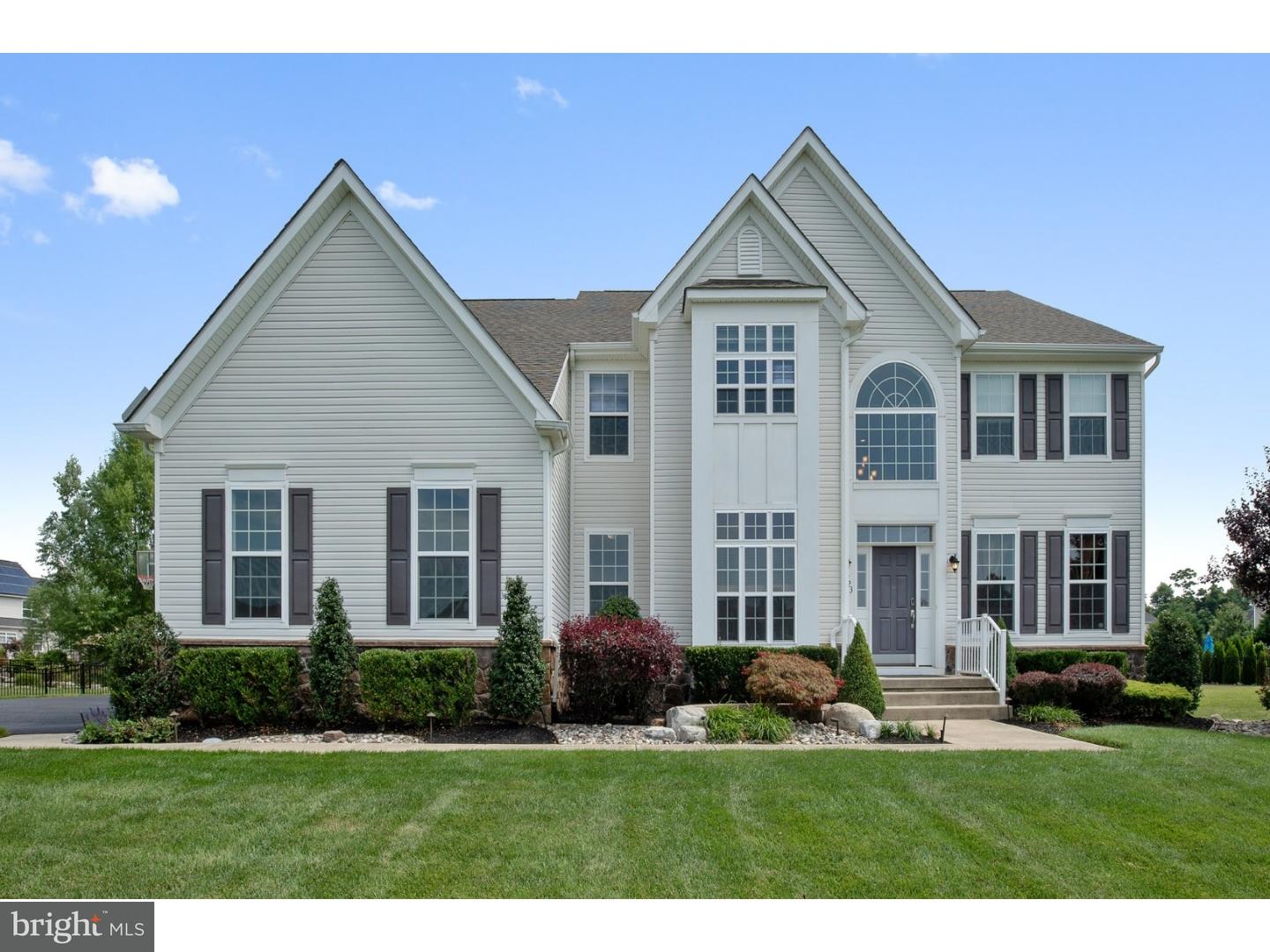 823 Derius Drive Mickleton, NJ 08056 - Photo 1 of 22 Exterior Front