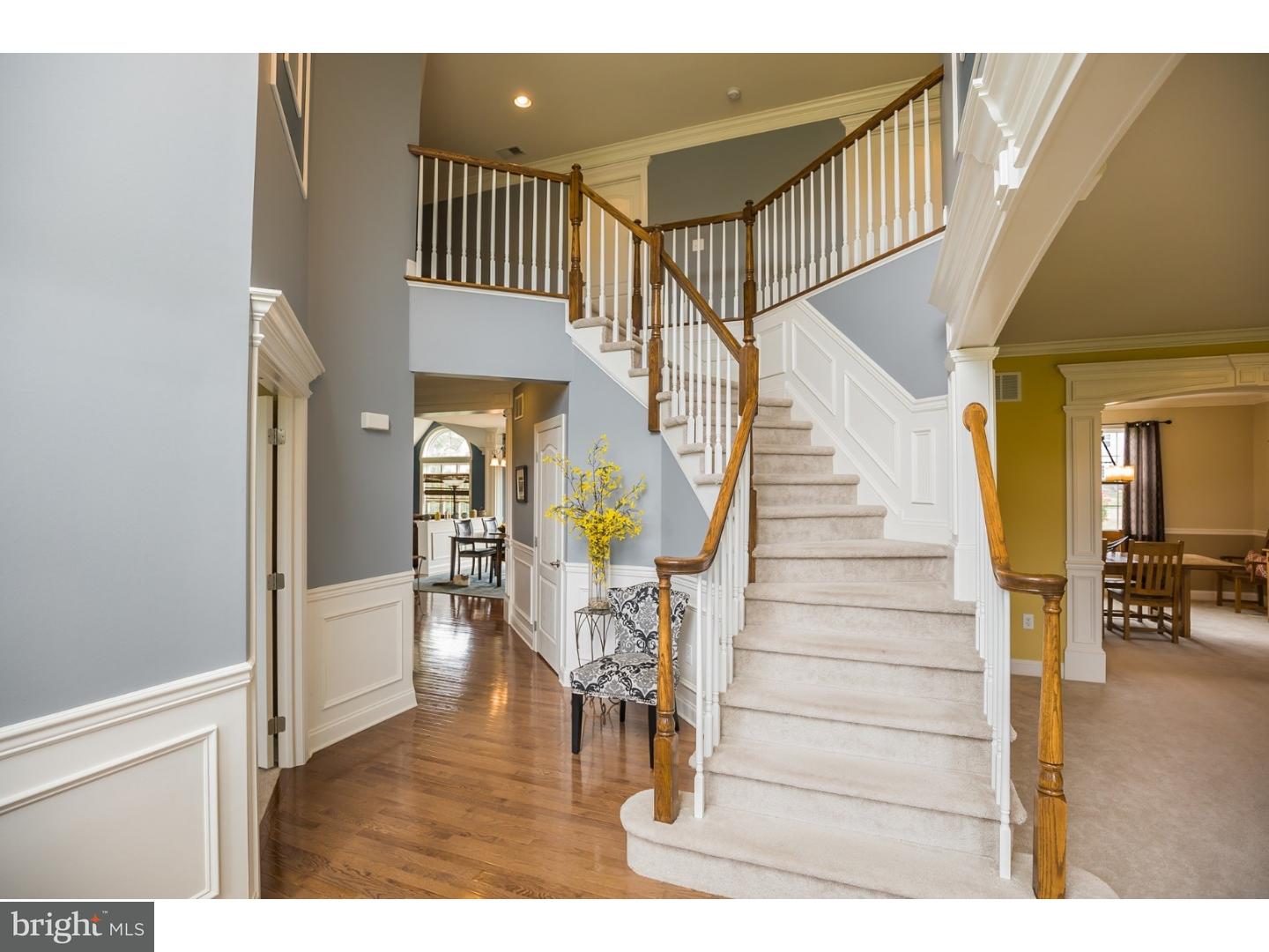 823 Derius Drive Mickleton, NJ 08056 - Photo 2 of 22 Foyer