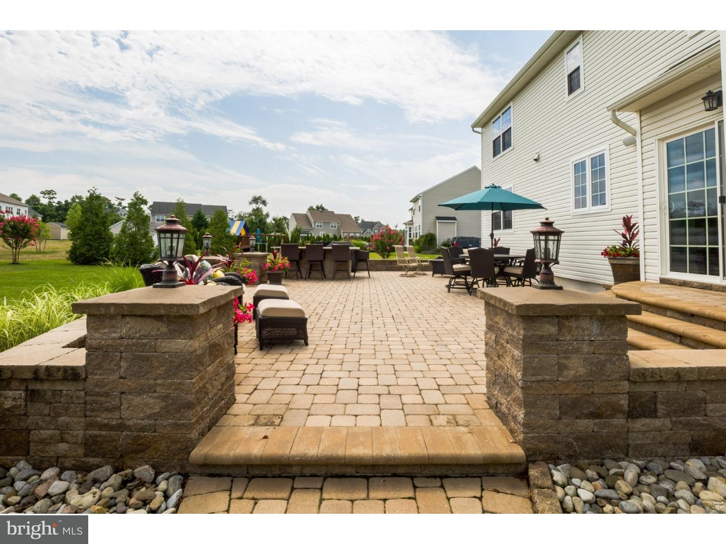 823 Derius Drive Mickleton, NJ 08056 - Photo 19 of 22 Patio
