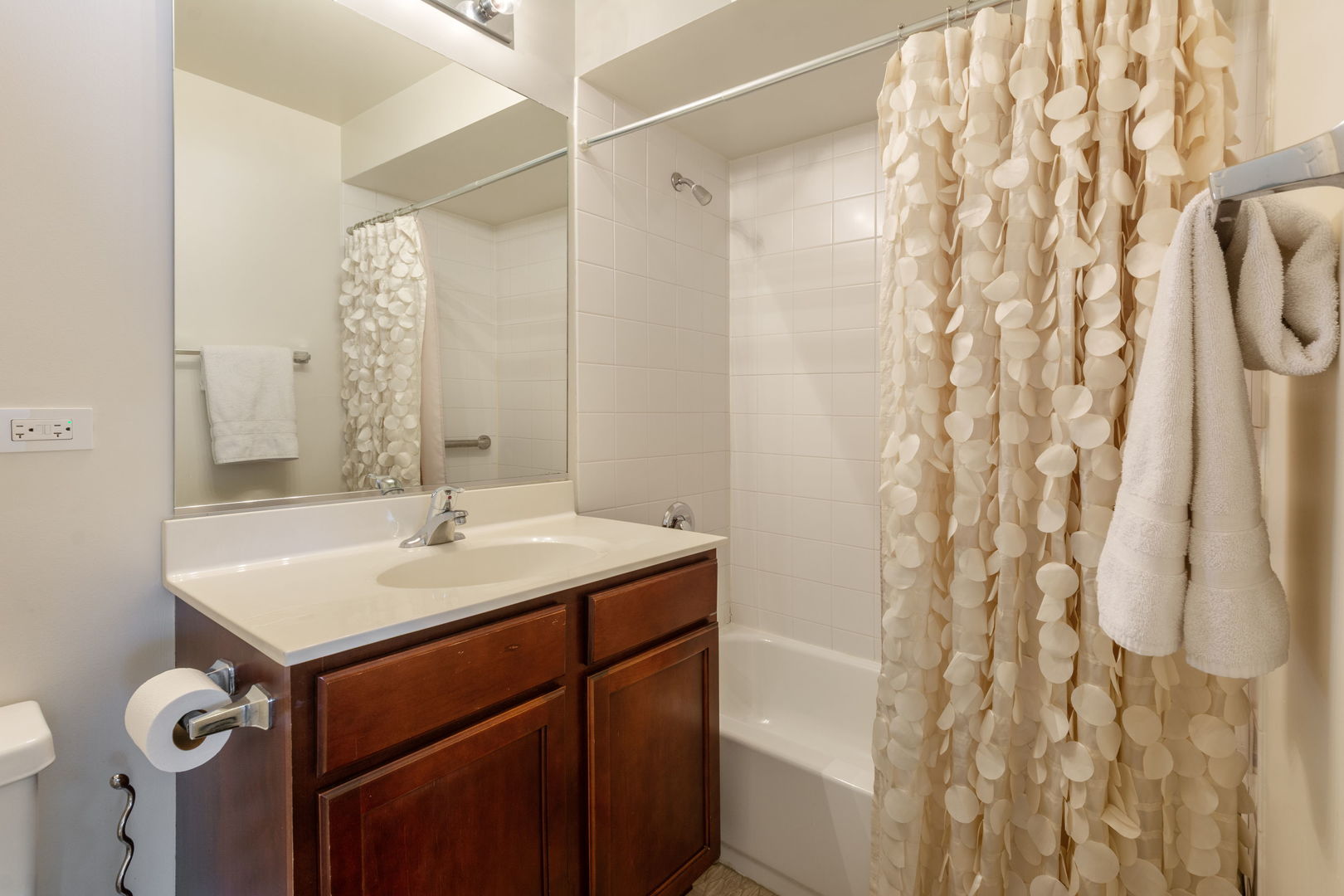 326 East 18th Street Chicago, IL 60616 - Photo 8 of 20