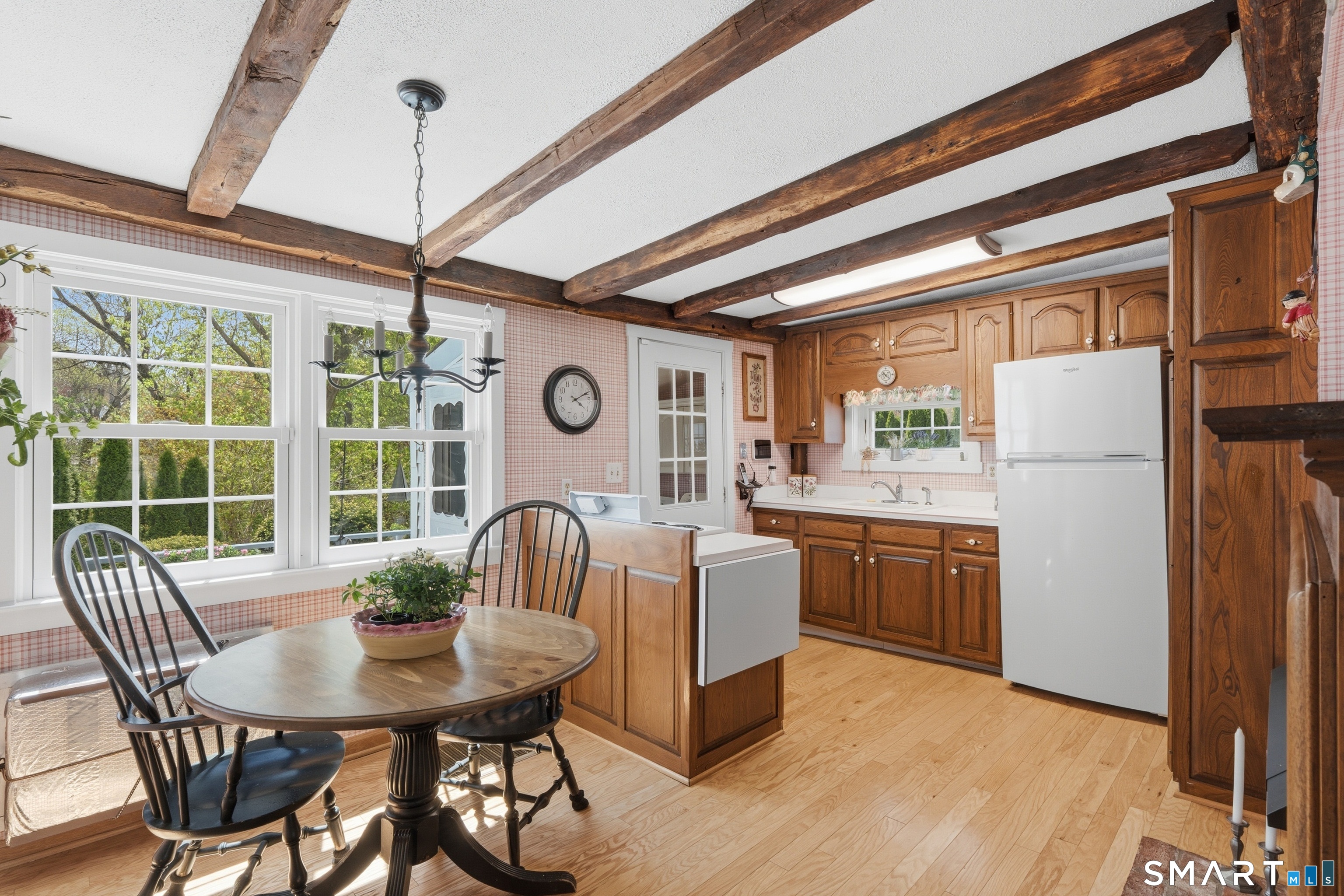 29 Warwick Street Middletown, CT 06457 - Photo 3 of 27