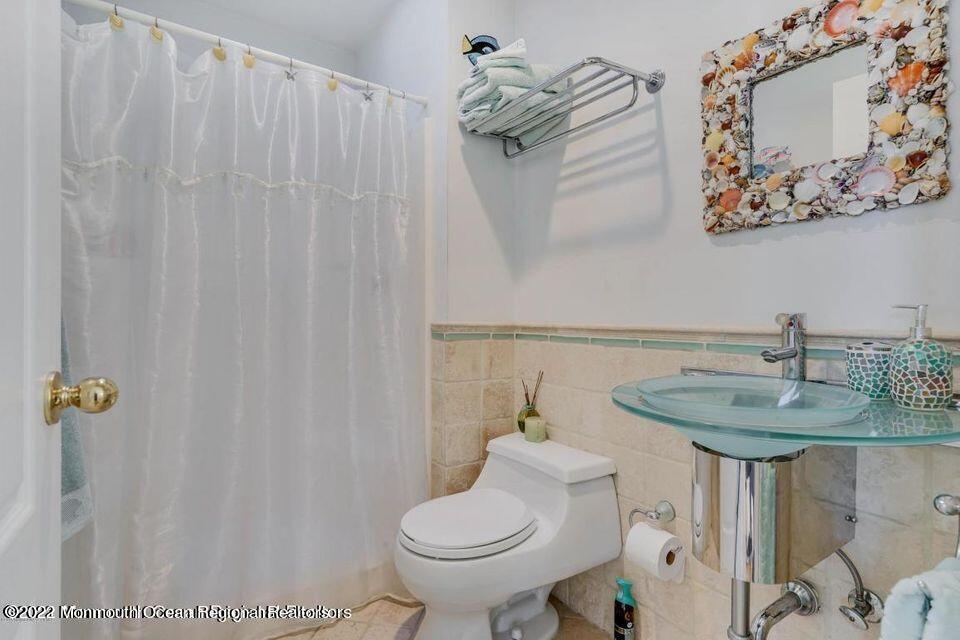 2023 Bay Boulevard Seaside Heights, NJ 08751 - Photo 13 of 23 13