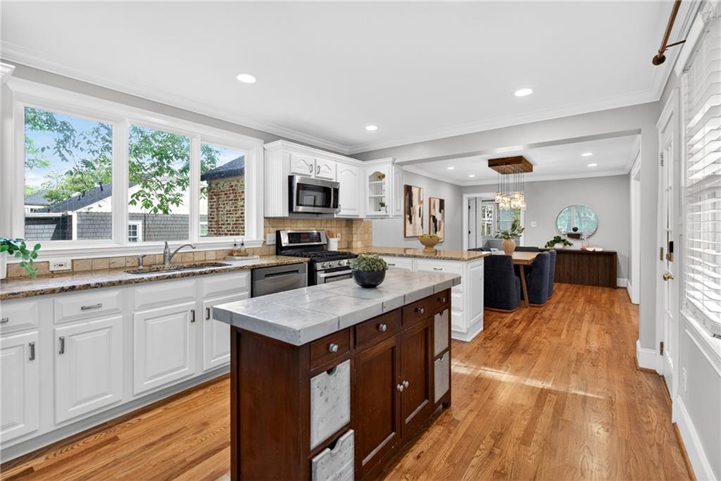 392 Collier Road Northwest Atlanta, GA 30309 - Photo 11 of 60