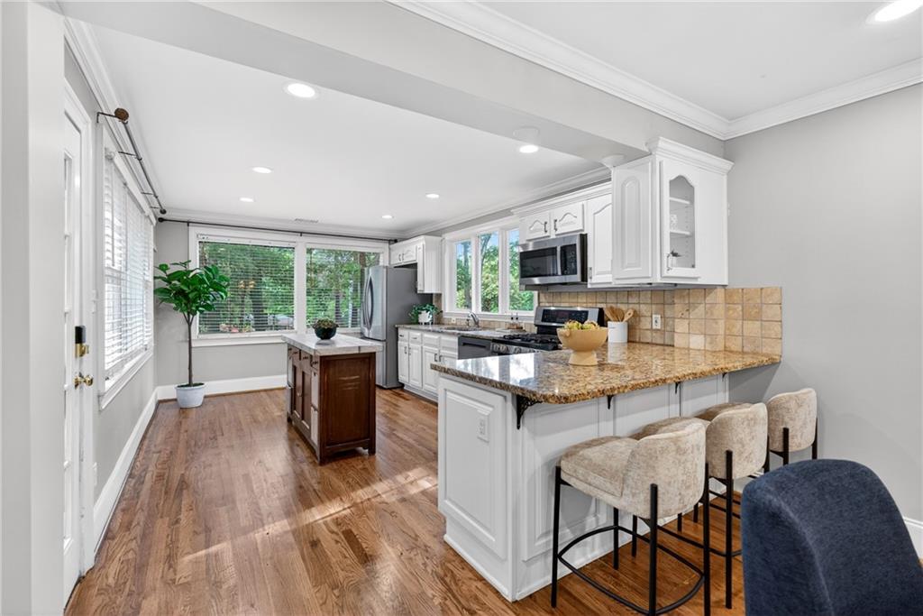 392 Collier Road Northwest Atlanta, GA 30309 - Photo 12 of 60