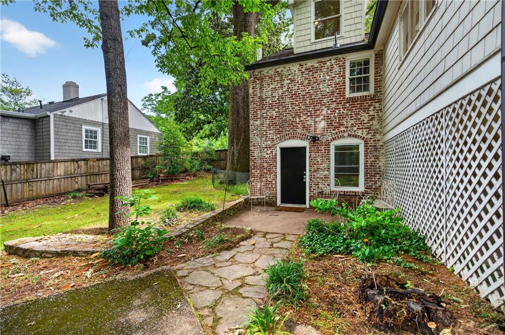 392 Collier Road Northwest Atlanta, GA 30309 - Photo 36 of 60