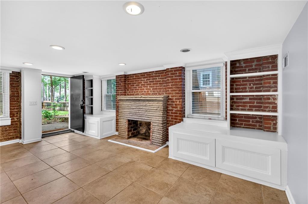 392 Collier Road Northwest Atlanta, GA 30309 - Photo 37 of 60