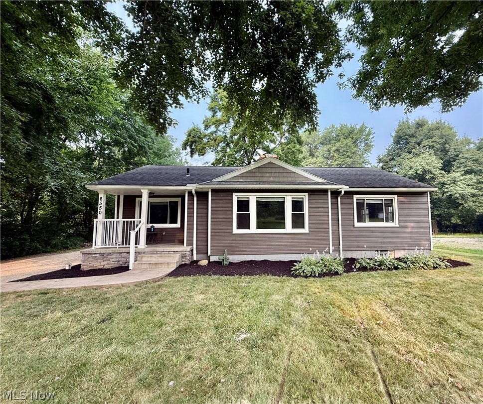 6550 Manchester Road New Franklin, OH 44216 - Photo 1 of 37