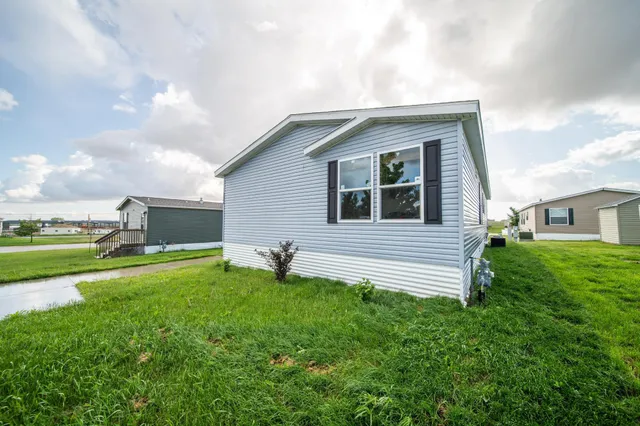 $85,000 | 2009 Osprey Place Northwest, Stewartville, MN 55976