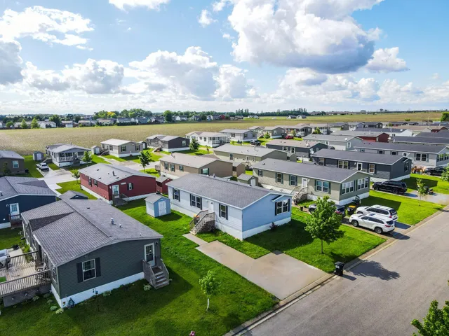 $85,000 | 2009 Osprey Place Northwest, Stewartville, MN 55976