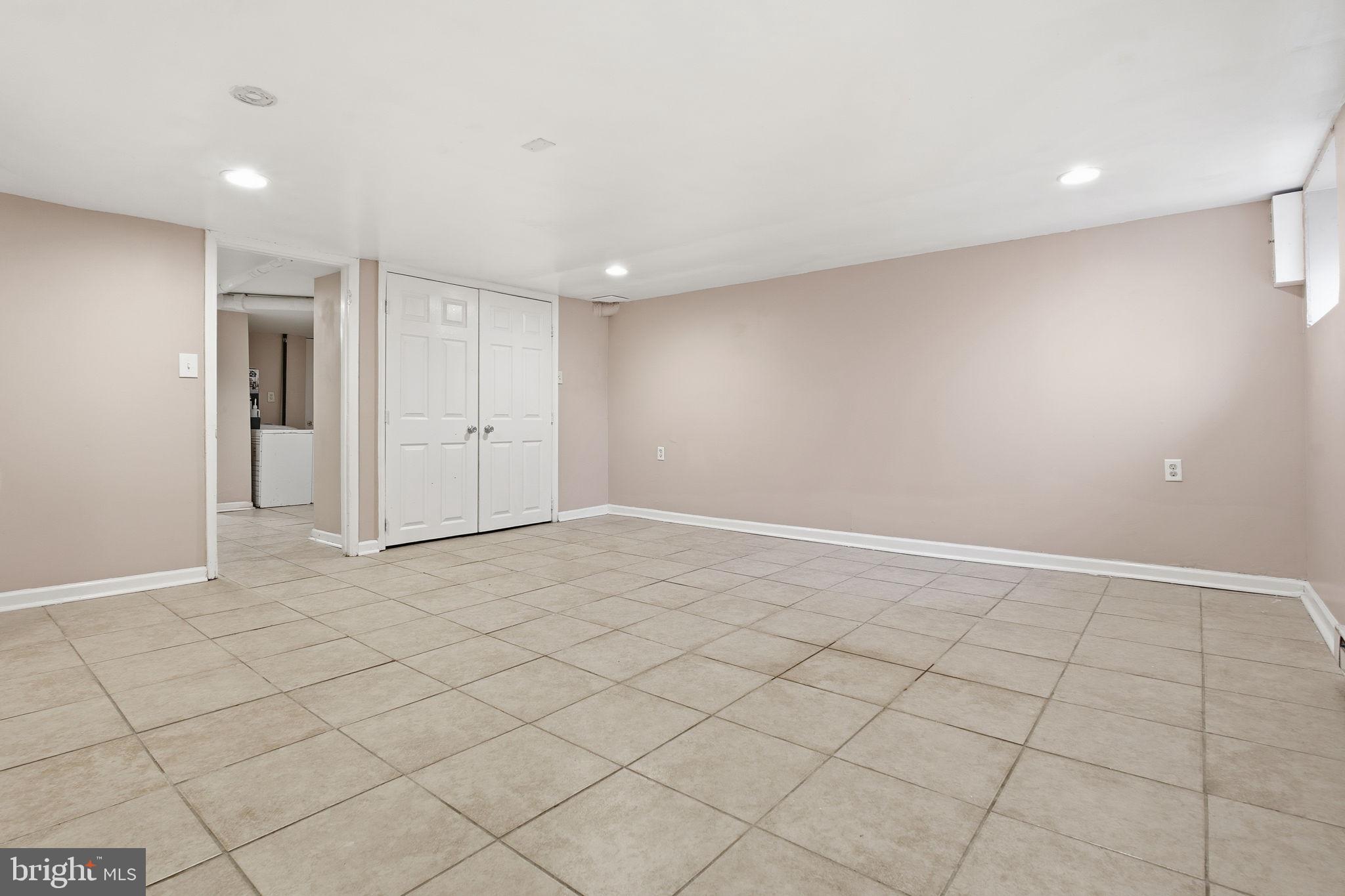 5 South Wickham Road Baltimore, MD 21229 - Photo 23 of 28 a view of an empty room