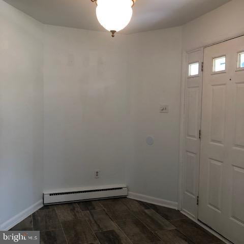 5 Queens Way Newark, DE 19713 - Photo 5 of 21 Entry space