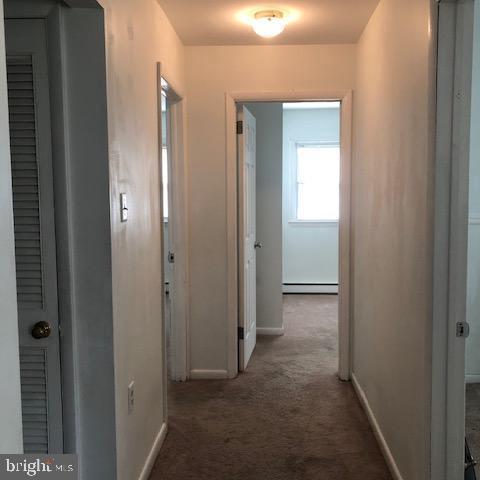 5 Queens Way Newark, DE 19713 - Photo 10 of 21 Hallway