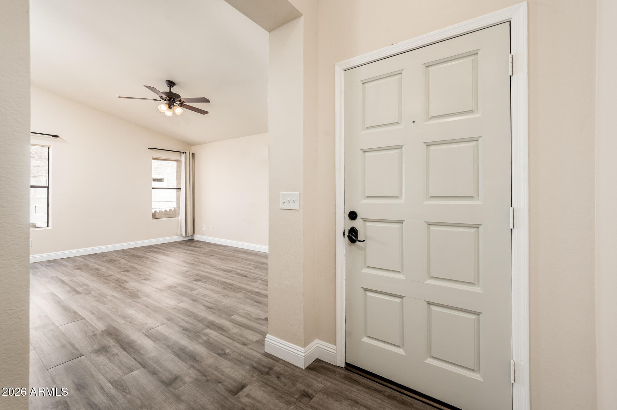 2717 East Dry Creek Road Phoenix, AZ 85048 - Photo 8 of 36 Entry