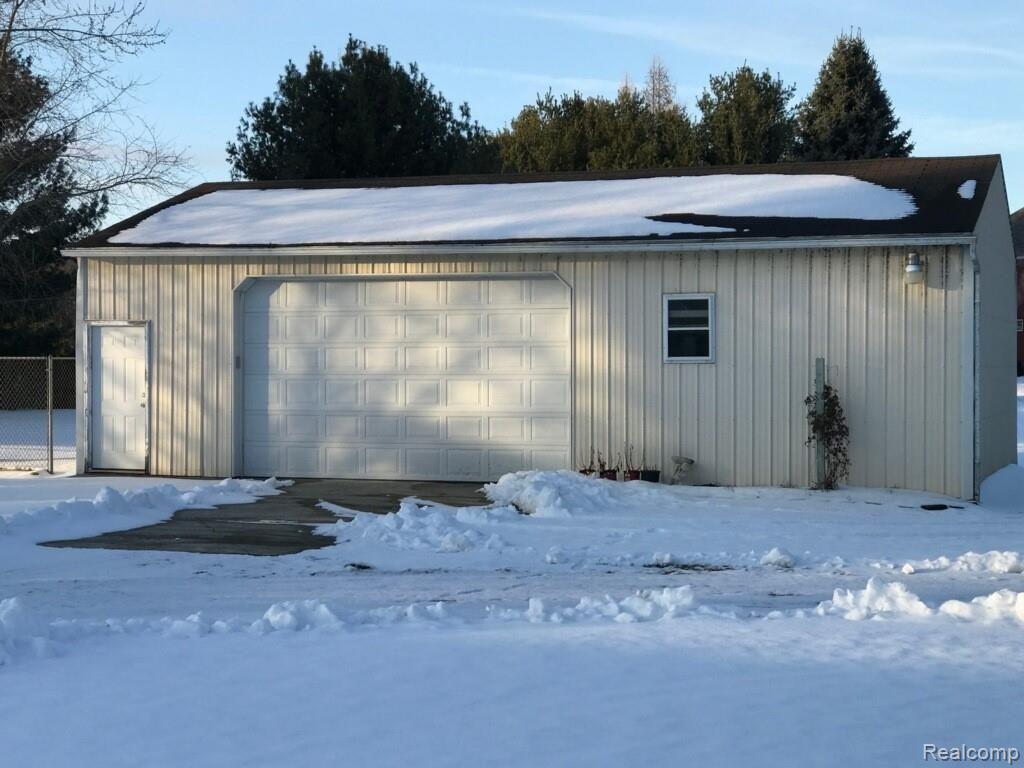 3960 West Coon Lake Road Howell, MI 48843 - Photo 39 of 40