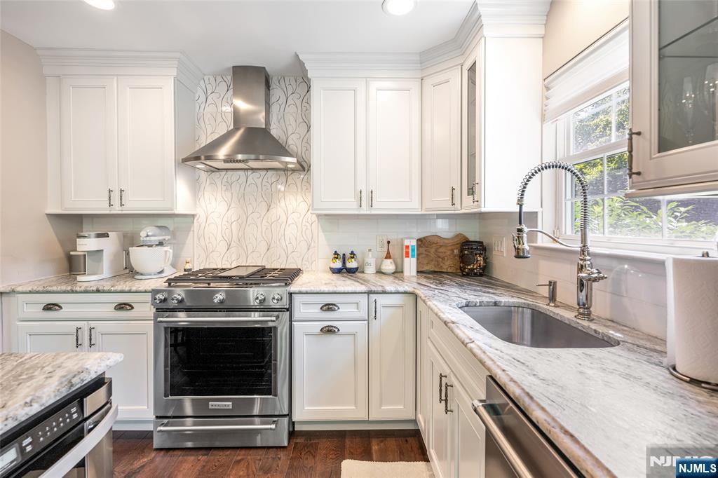 416 Green Mountain Road Mahwah, NJ 07430 - Photo 9 of 30