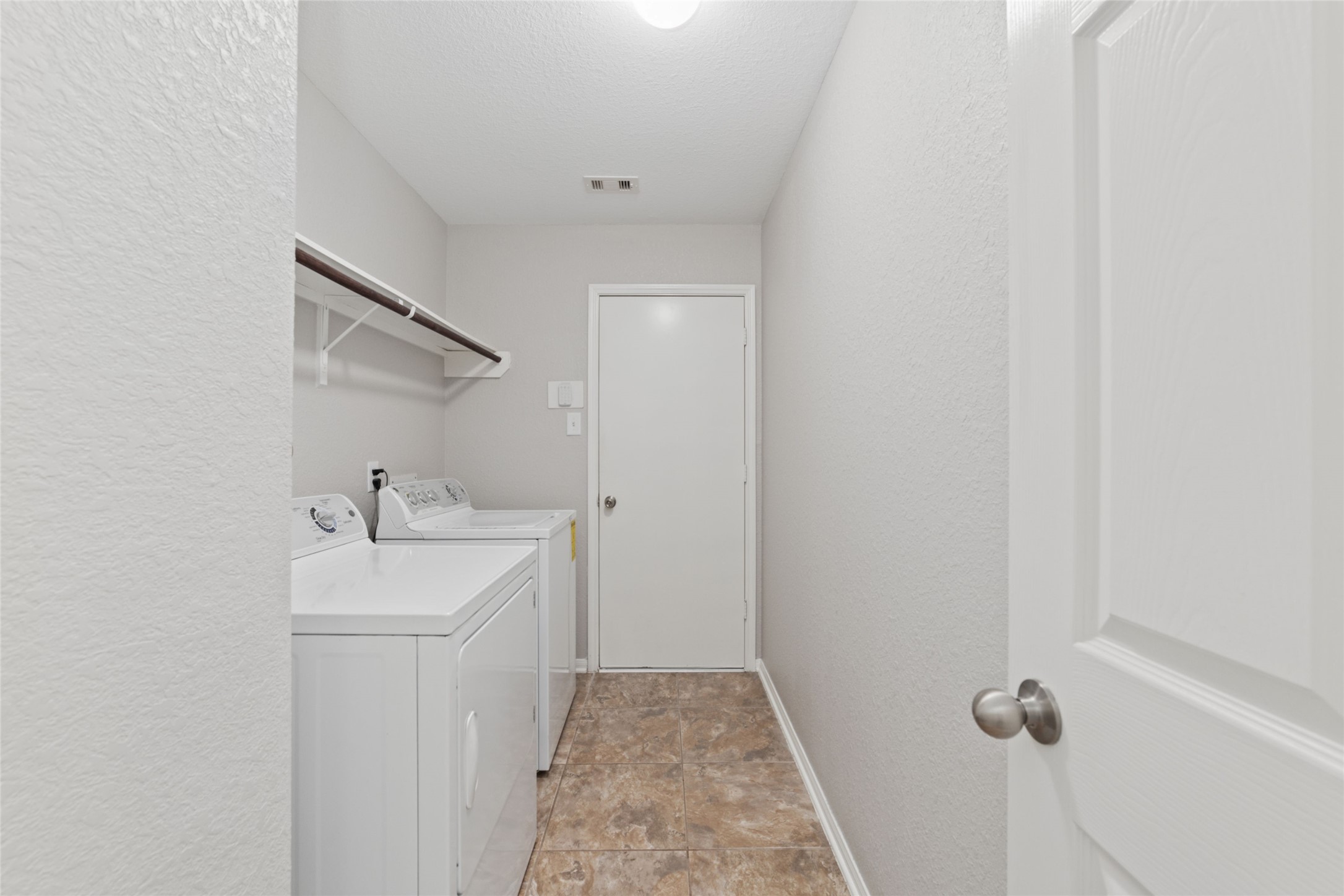 3111 View Valley Trail Katy, TX 77493 - Photo 11 of 14