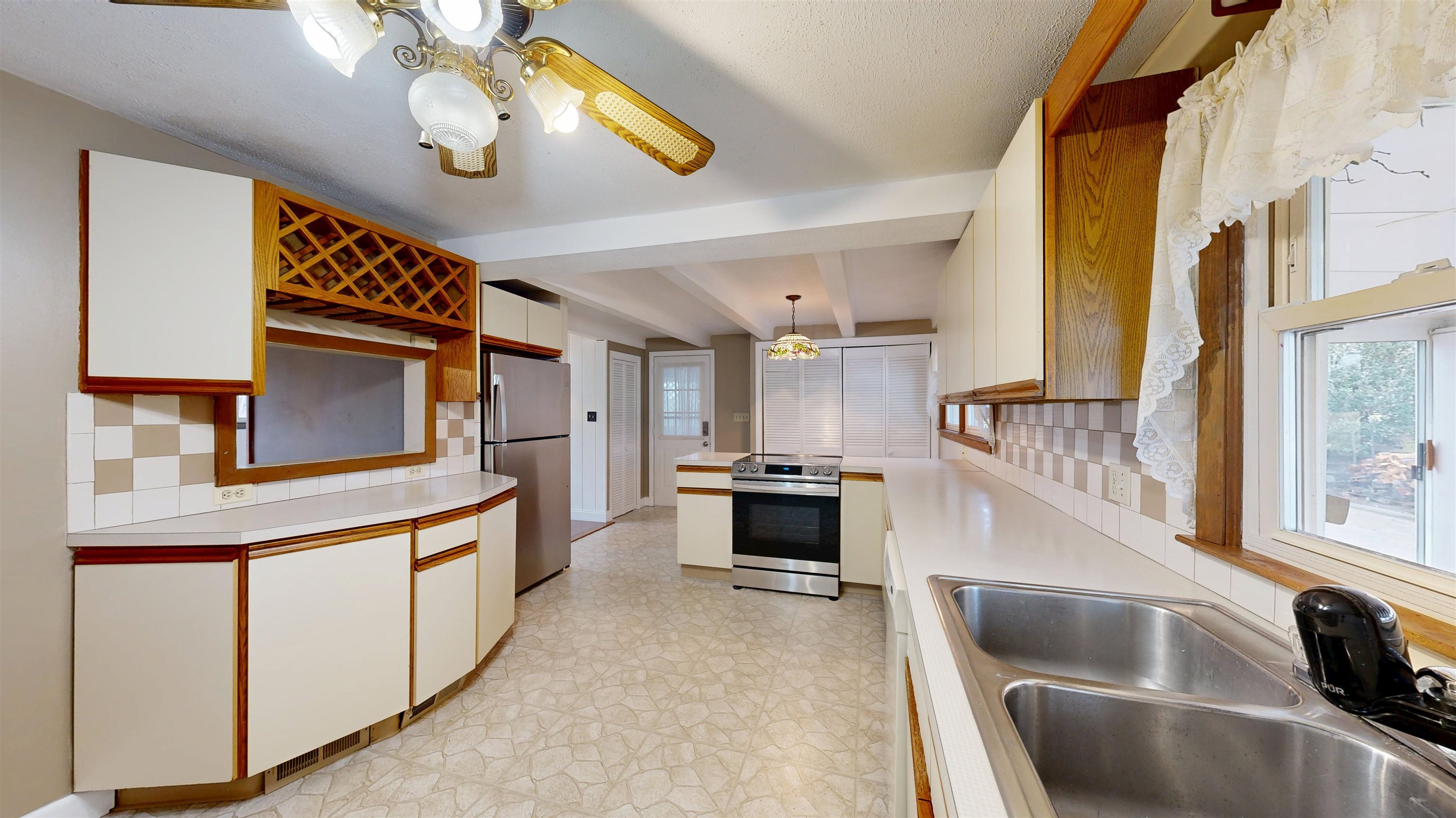 169 Lund Road Nashua, NH 03060 - Photo 13 of 30