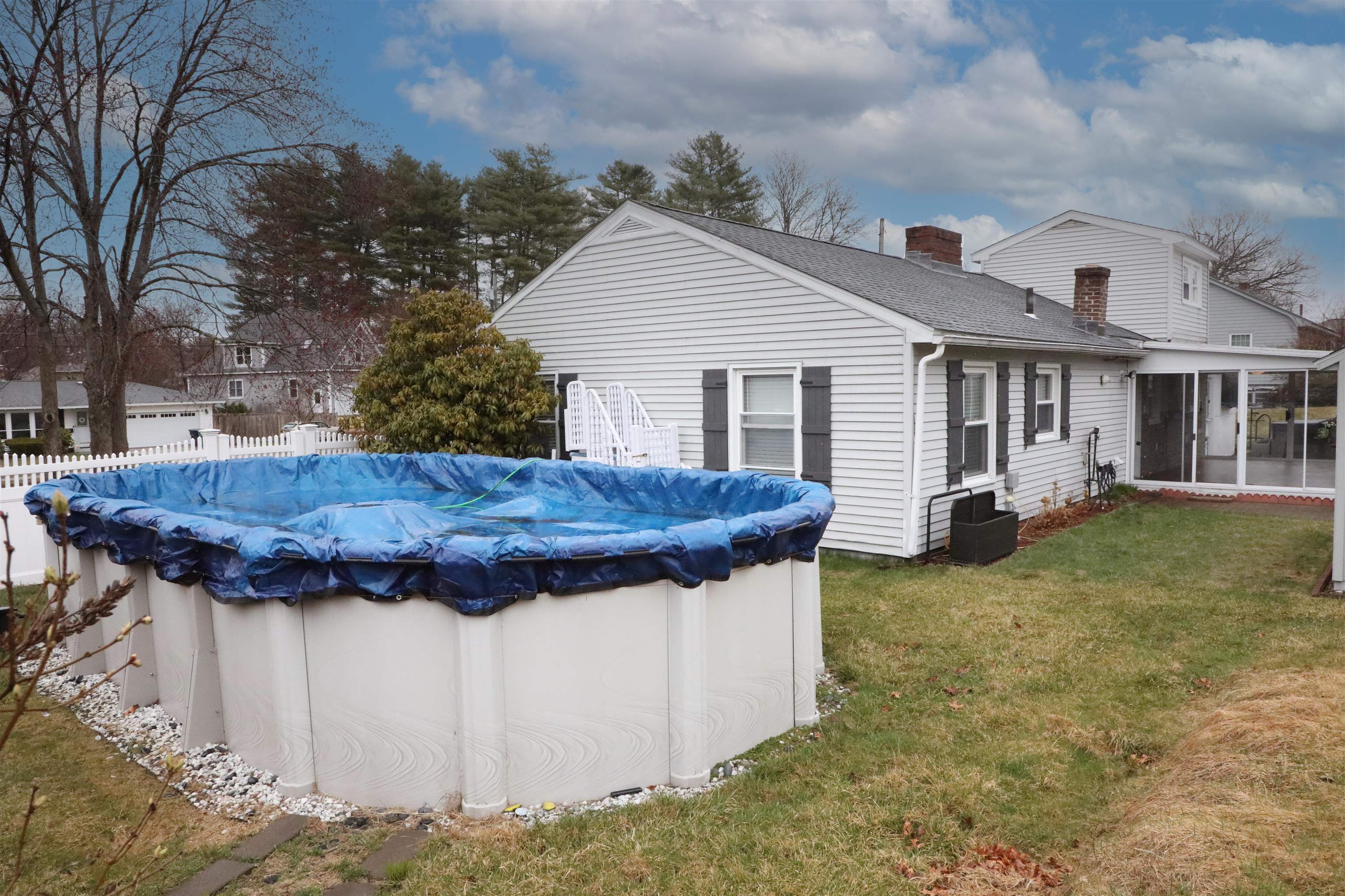169 Lund Road Nashua, NH 03060 - Photo 6 of 30