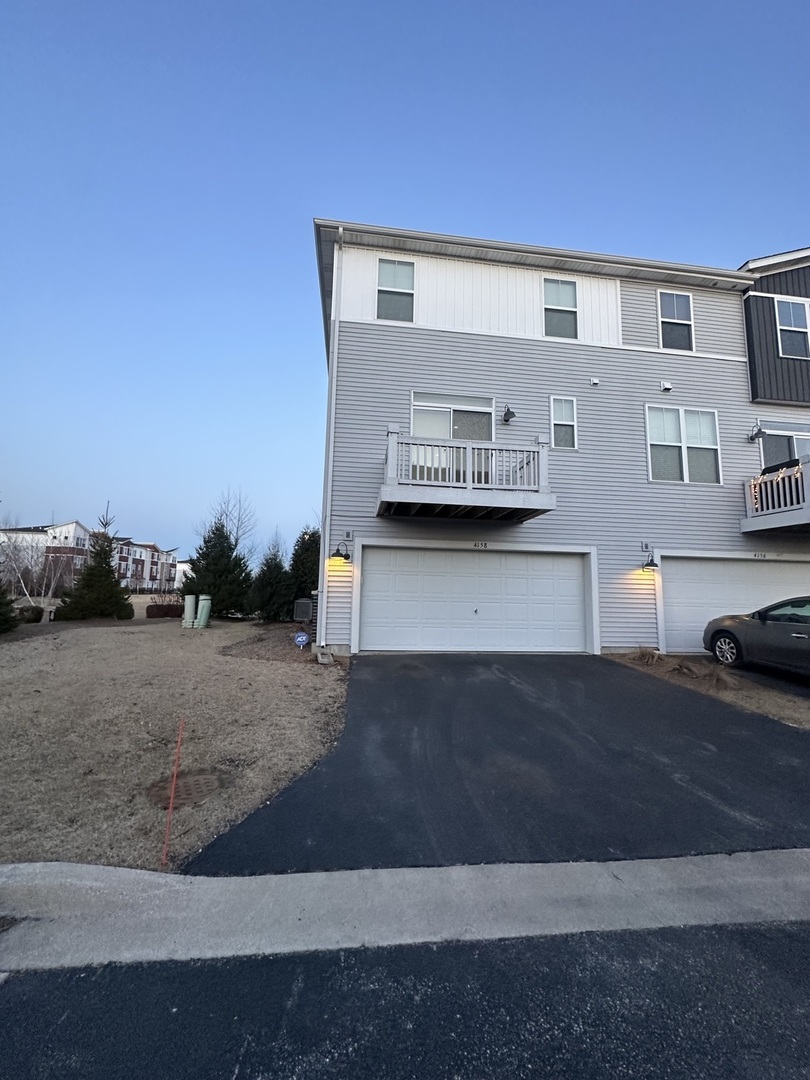 4158 Irving Road Aurora, IL 60504 - Photo 3 of 4