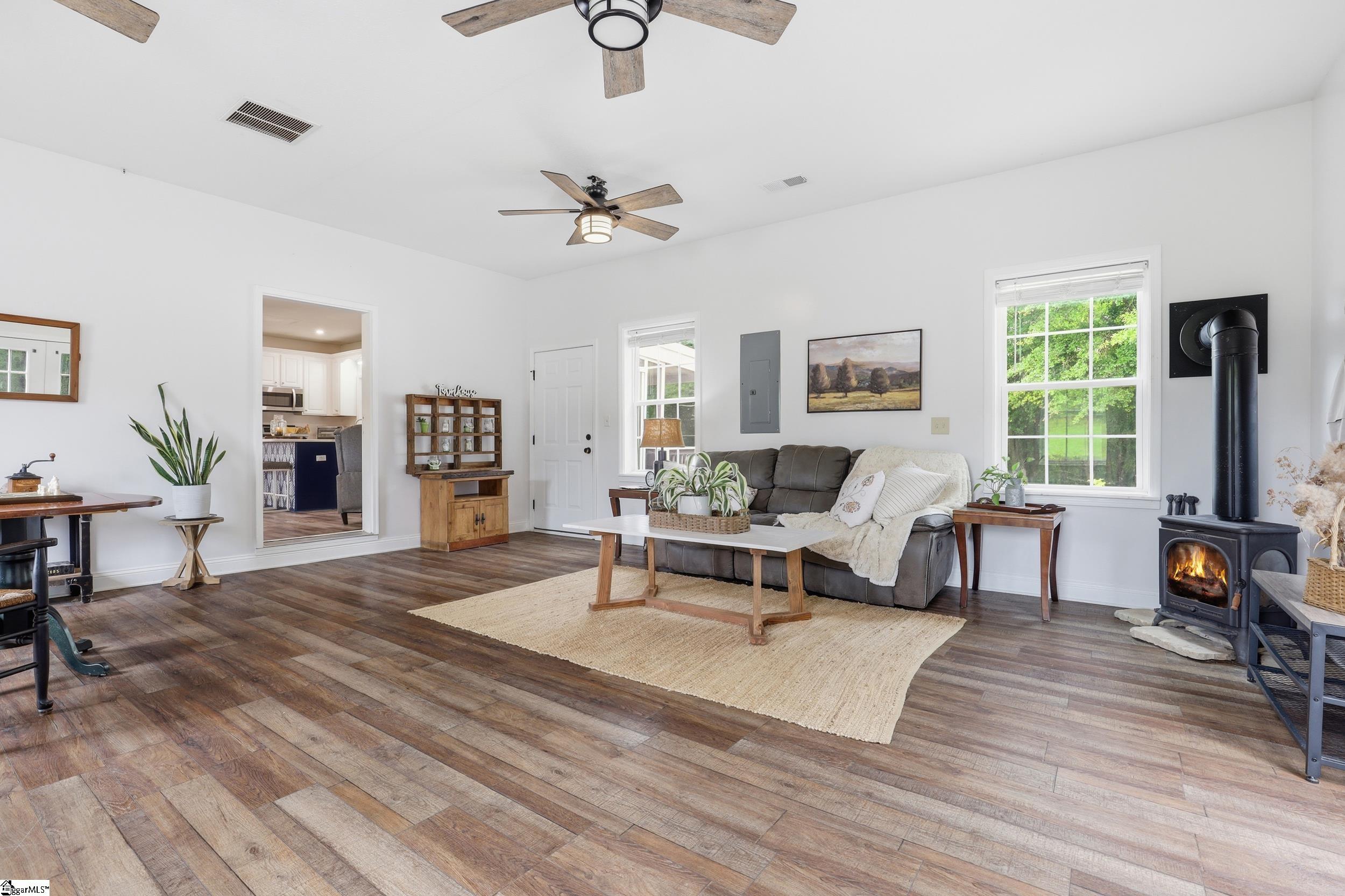 274 Circle Drive Pendleton, SC 29670 - Photo 7 of 38