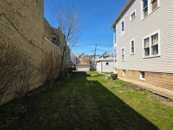 $730,000 | 2712 North Western Avenue, Chicago, IL 60647