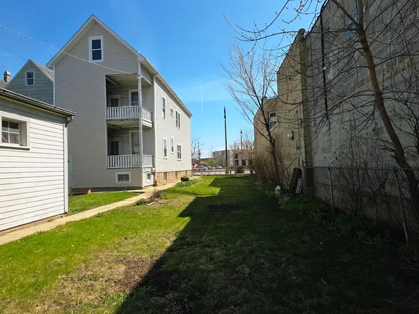 $730,000 | 2712 North Western Avenue, Chicago, IL 60647