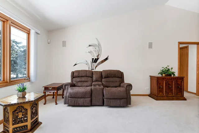 $305,000 | 815 Bruce Robert Lane, Hampshire, IL 60140