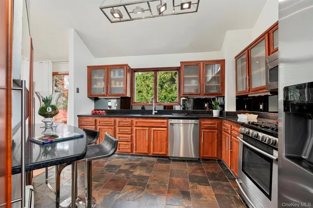 $885,000 | 21 Hartz Terrace, Piermont, NY 10968