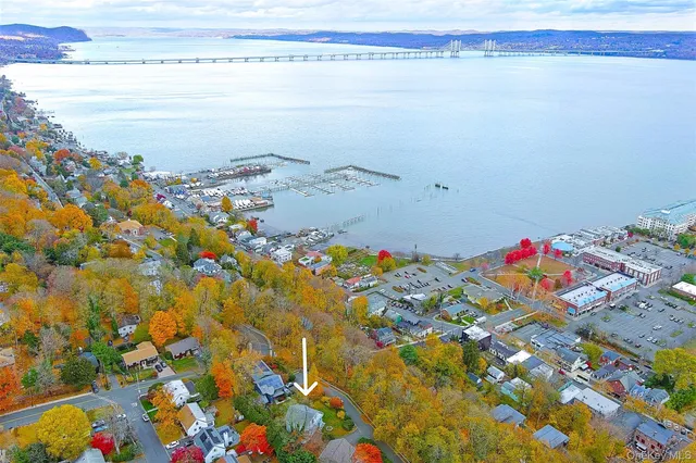 $885,000 | 21 Hartz Terrace, Piermont, NY 10968