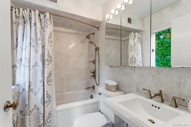 $885,000 | 21 Hartz Terrace, Piermont, NY 10968