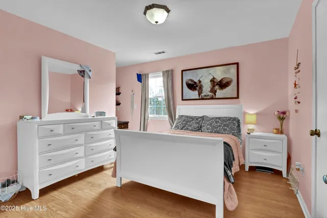 $1,995,000 | 21801 Highway 17, Hampstead, NC 28443