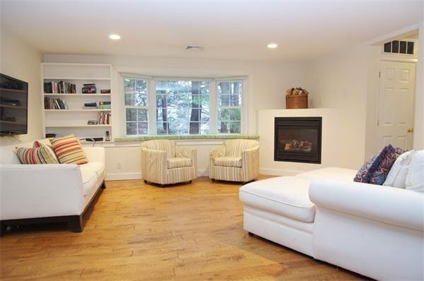 32 Forest Ridge Road Weston, MA 02493 - Photo 15 of 24 Gallery Image 15