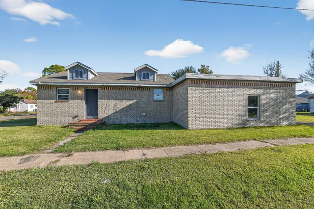 $155,000 | 1548 West 5th Street, Port Arthur, TX 77640