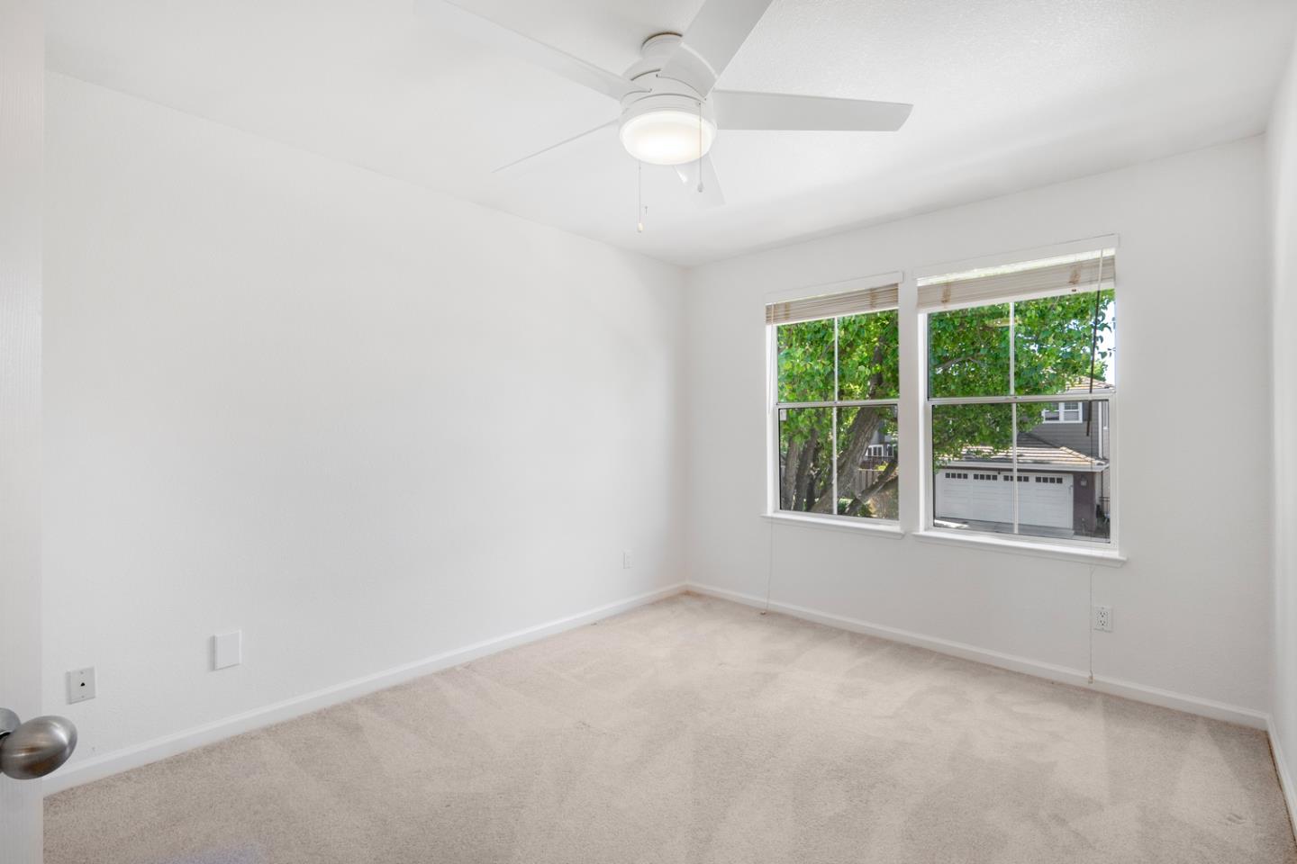581 Eden Street Gilroy, CA 95020 - Photo 21 of 40 an empty room with a window