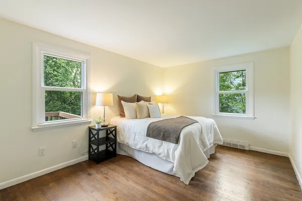 $615,000 | 13 Karen Circle, Holliston, MA 01746