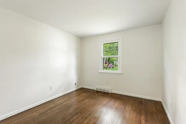 $615,000 | 13 Karen Circle, Holliston, MA 01746