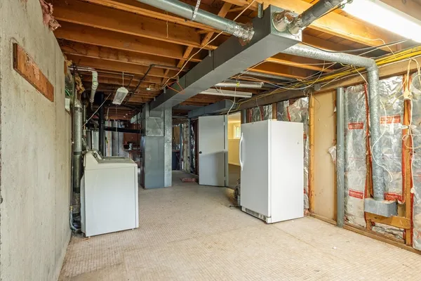 $615,000 | 13 Karen Circle, Holliston, MA 01746