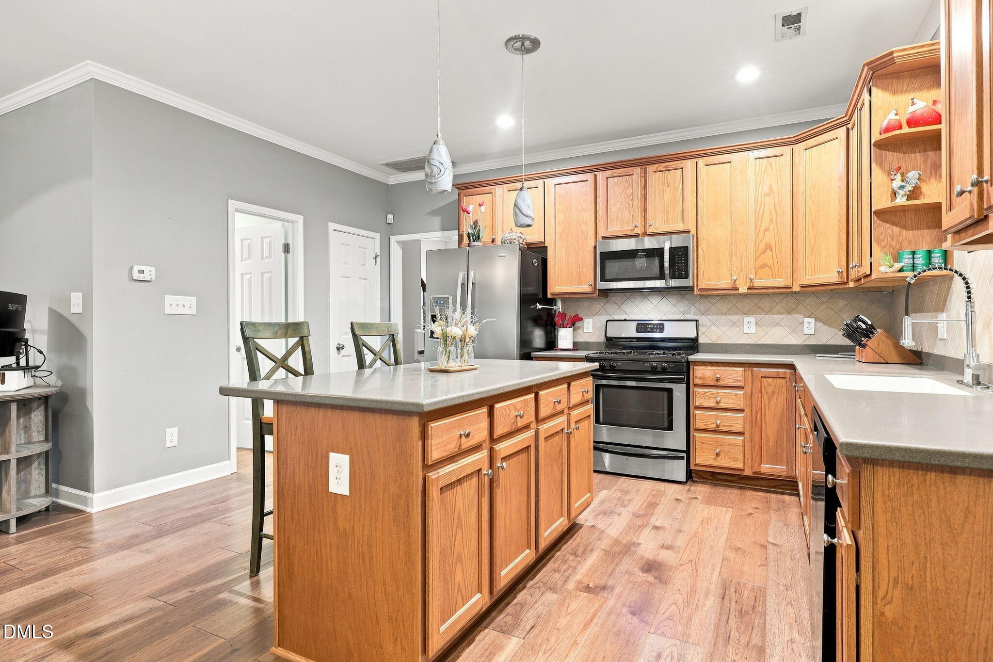 7304 Caversham Way Raleigh, NC 27617 - Photo 11 of 32 22-web-or-mls-IMG_8322