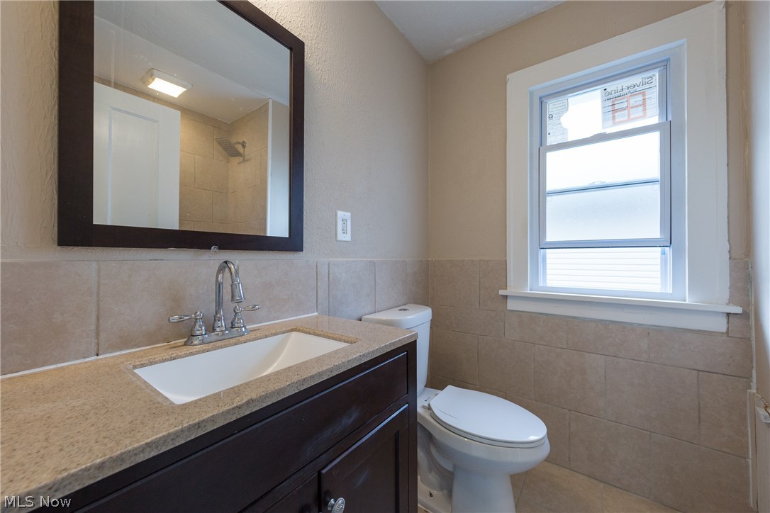 13379 Cedar Road Cleveland Heights, OH 44118 - Photo 19 of 27