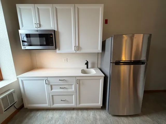 $1,200 | 542 Benson Avenue Southwest, Unit 228, Willmar, MN 56201