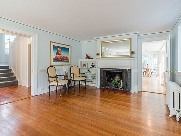 47 Windsor Road Newton, MA 02468 - Photo 4 of 25 Gallery Image 4