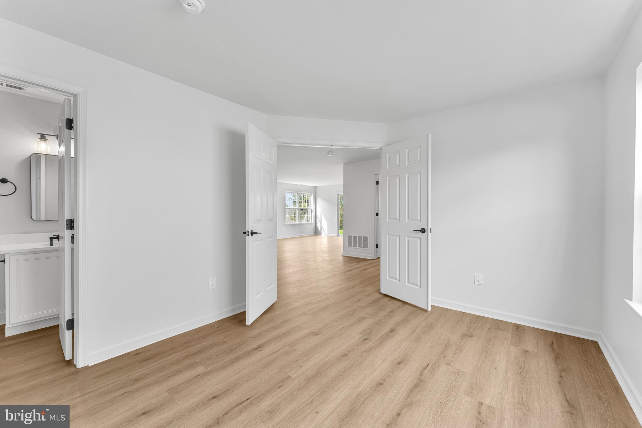 120 Alexander Road Beverly, NJ 08010 - Photo 18 of 34