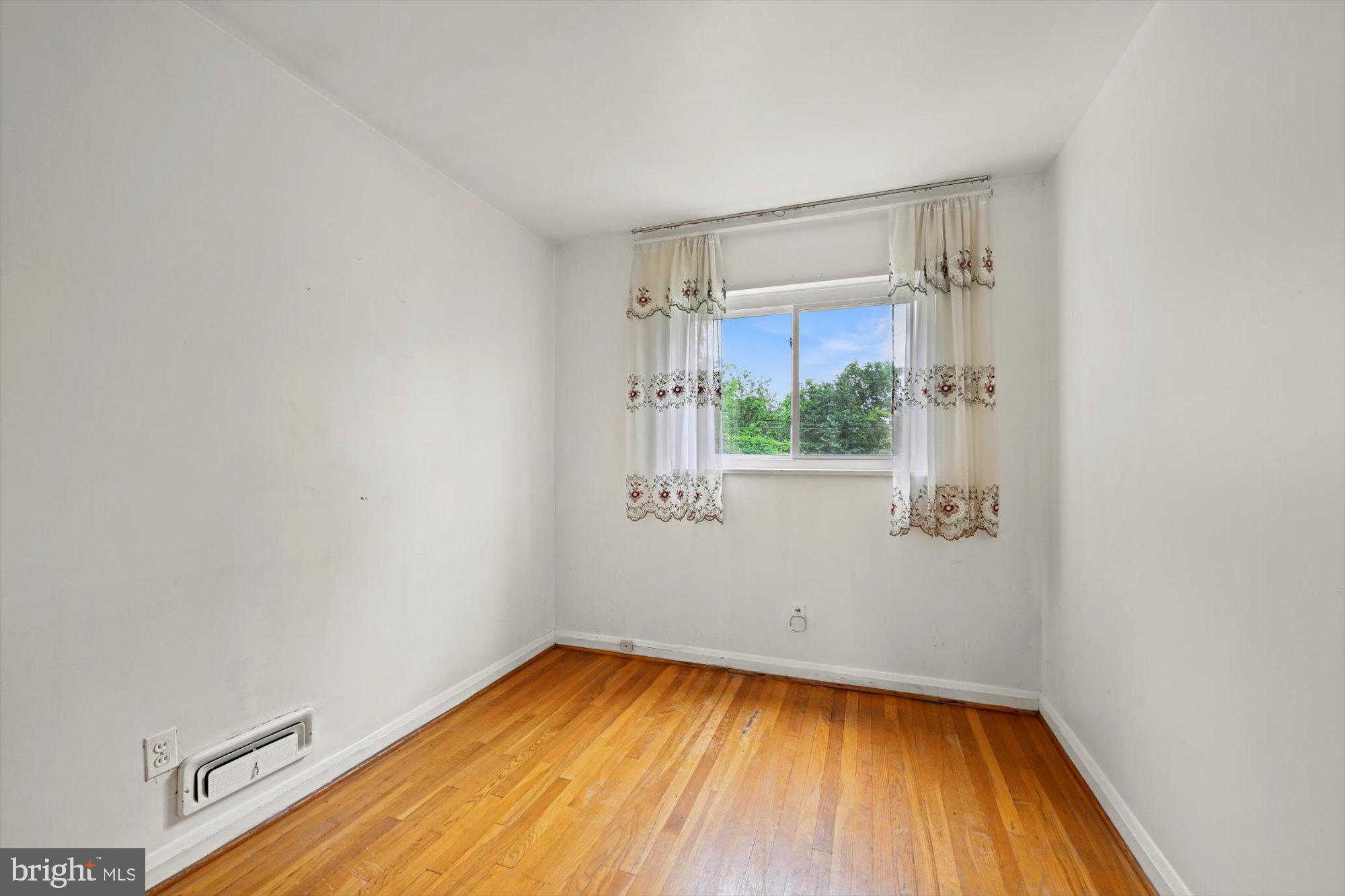 3627 Coronado Road Windsor Mill, MD 21244 - Photo 16 of 28