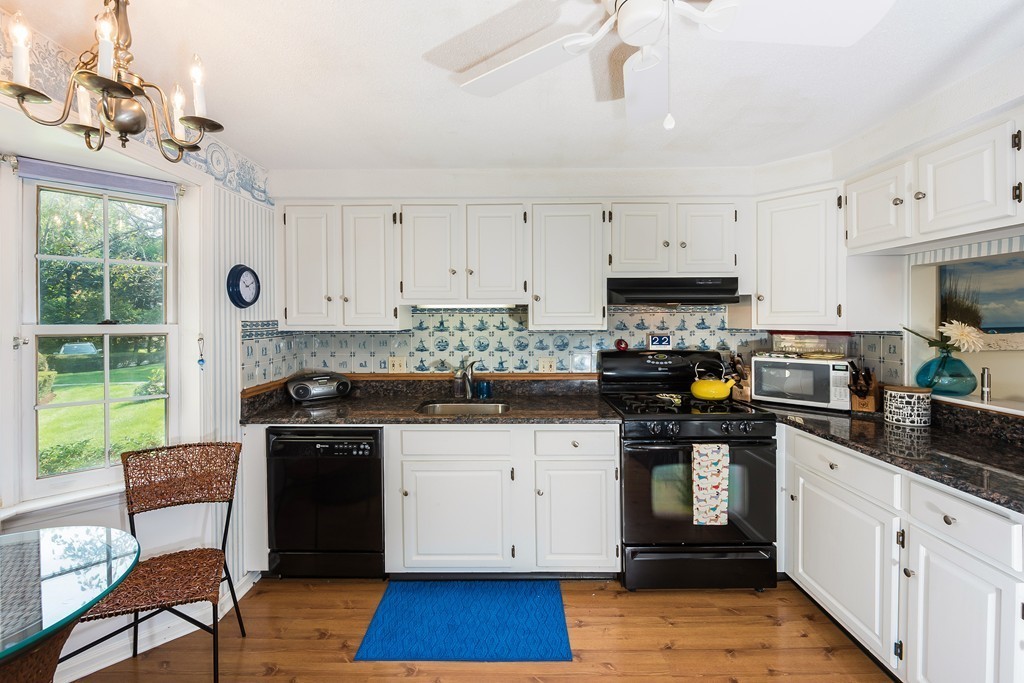 161 Village Post Road, Unit 161 Danvers, MA 01923 - Photo 2 of 23 Gallery Image 2