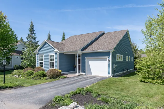 $695,000 | 3 Chickadee Drive, Topsham, ME 04086
