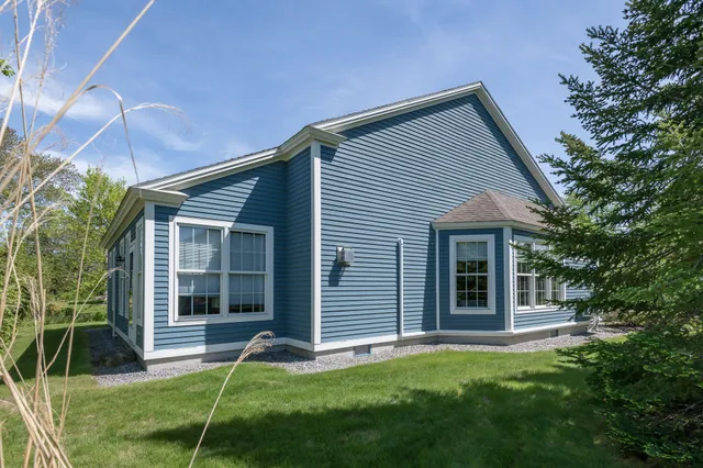 $695,000 | 3 Chickadee Drive, Topsham, ME 04086
