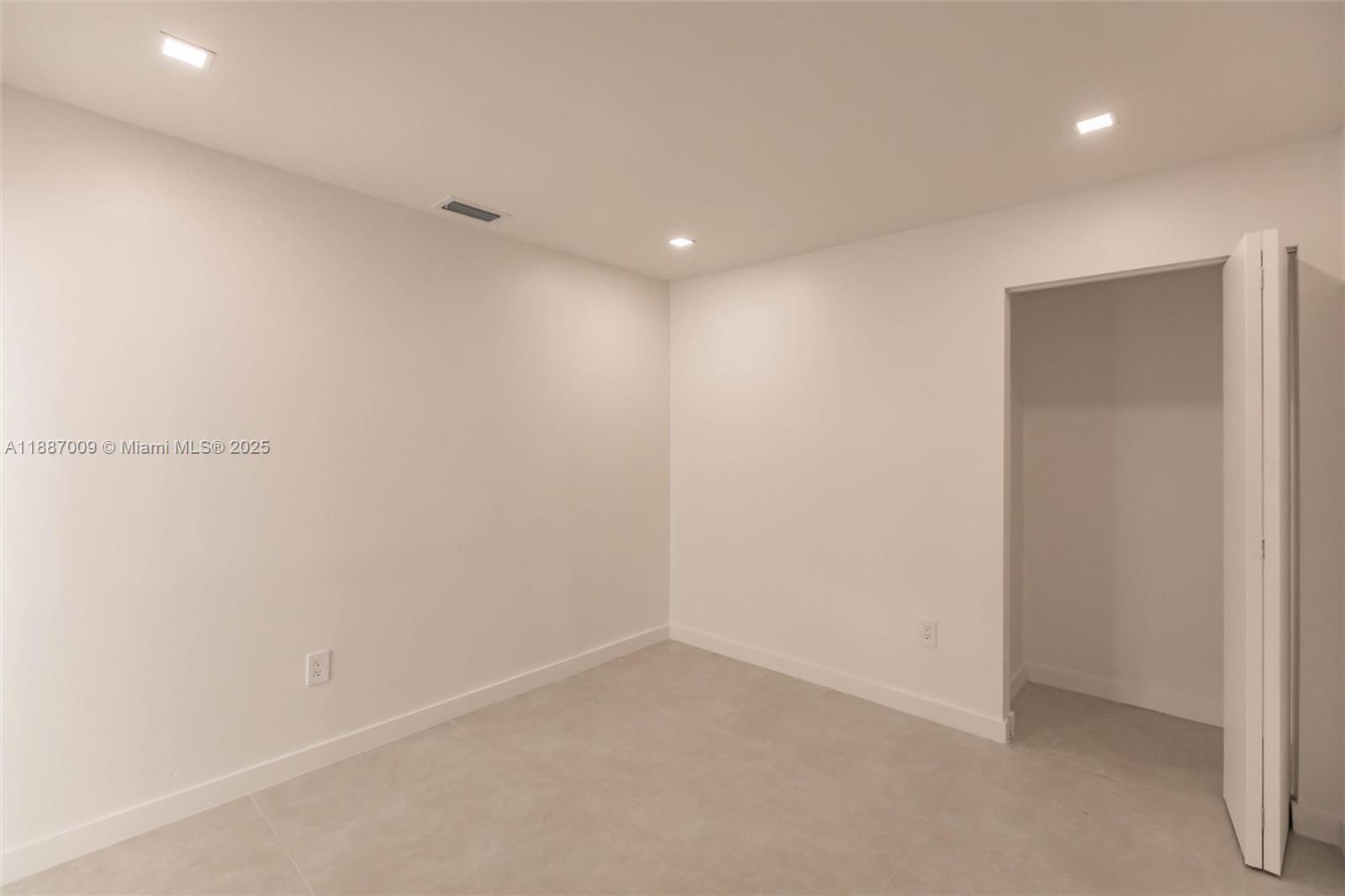 10760 Northwest 29th Manor Sunrise, FL 33322 - Photo 22 of 38 a view of an empty room