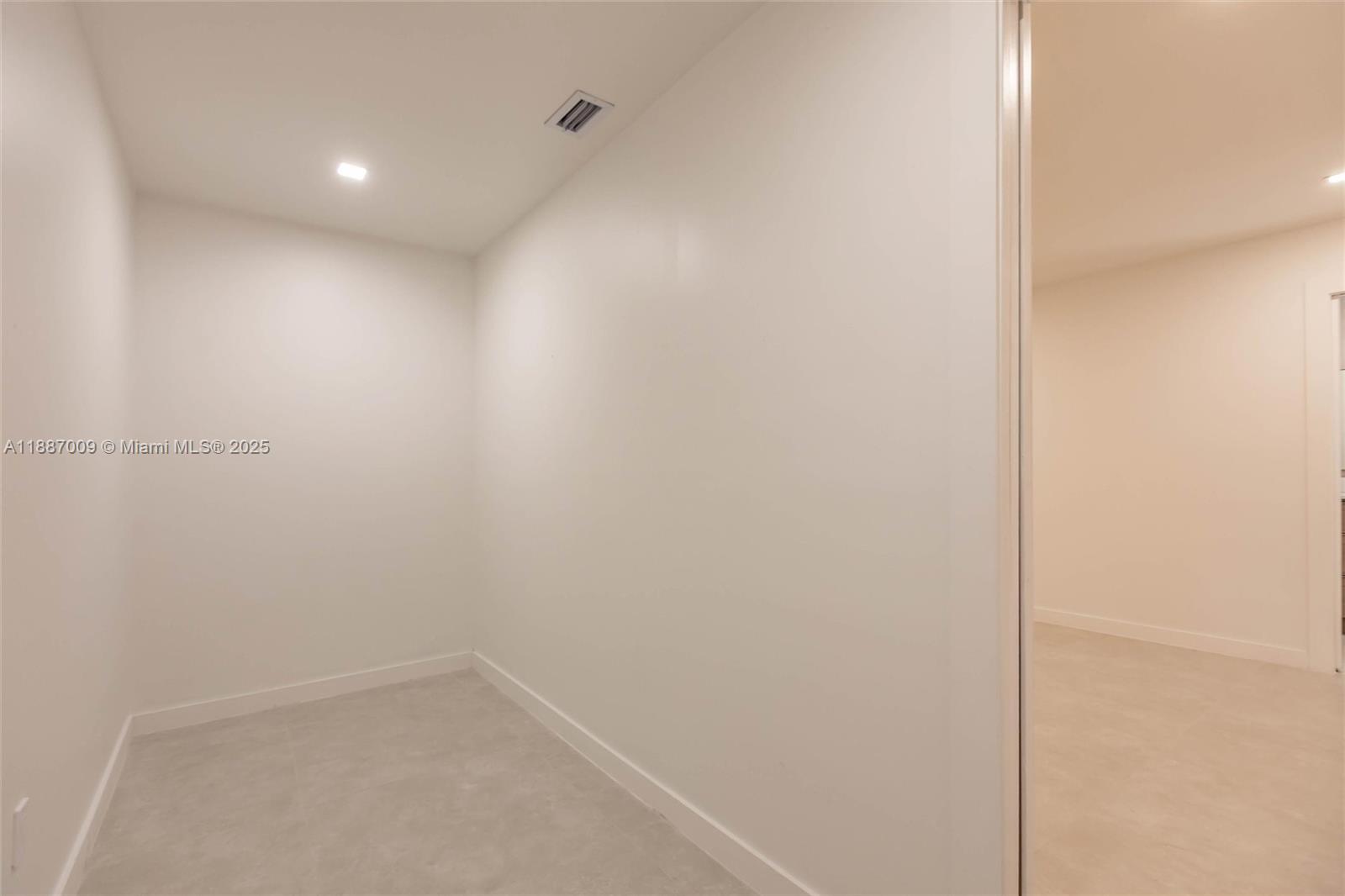 10760 Northwest 29th Manor Sunrise, FL 33322 - Photo 26 of 38 a view of a small space