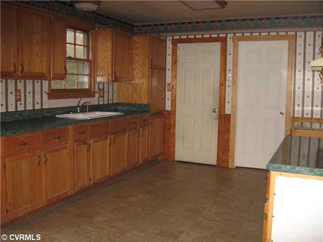 9904 Spring Run Road Chesterfield, VA 23832 - Photo 11 of 17
