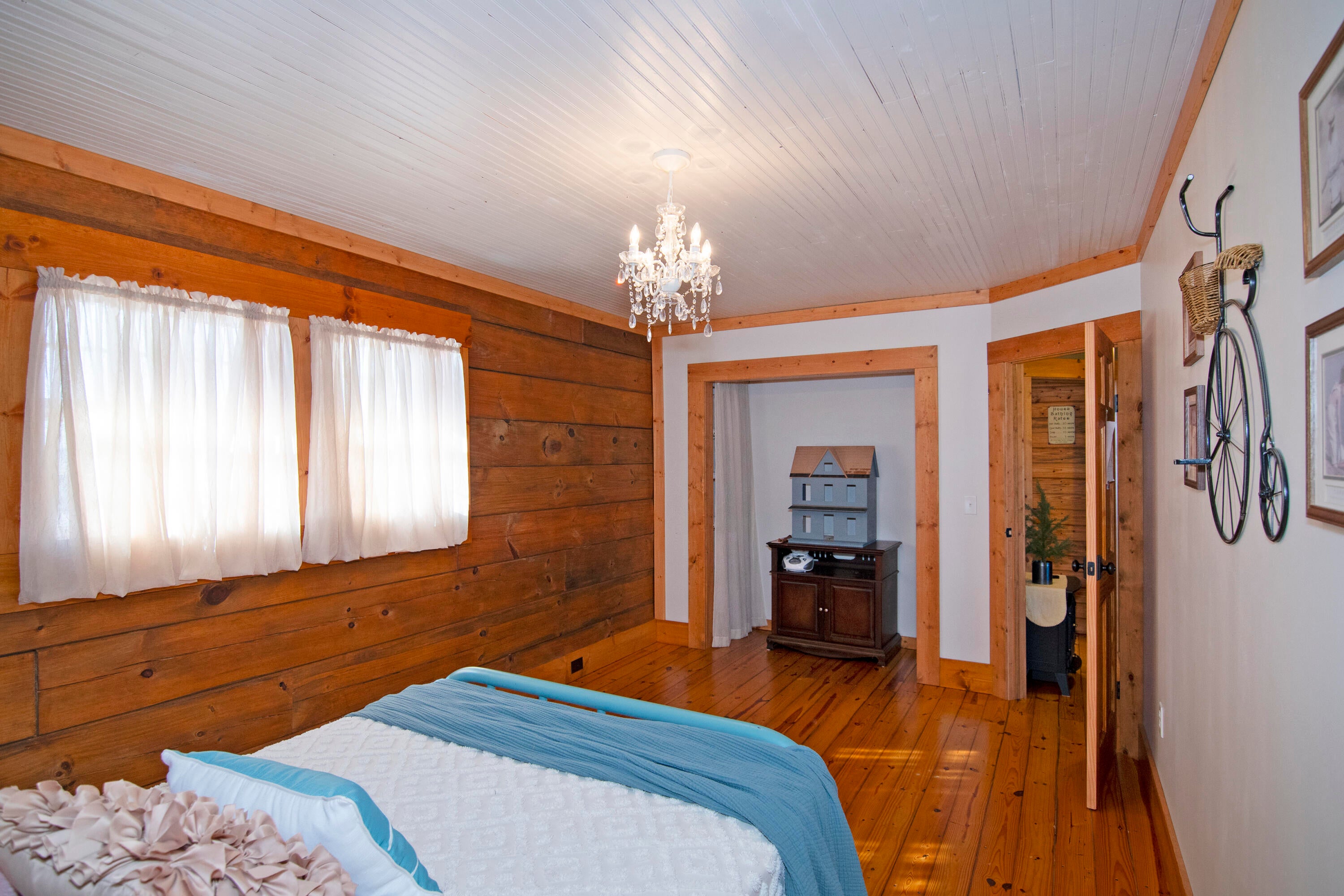 656 Miller Farm Road Peterstown, WV 24963 - Photo 65 of 156 Bedroom